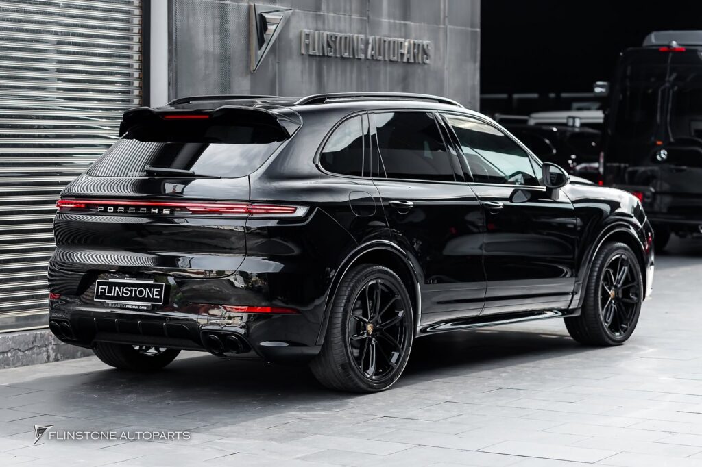 เปลี่ยน PORSCHE Cayenne 958 ปี 2012 เป็น NEW 2025 Look ด้วยชุดหน