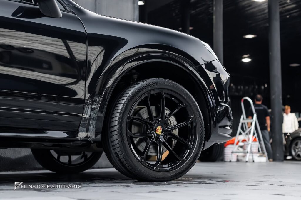 เปลี่ยน PORSCHE Cayenne 958 ปี 2012 เป็น NEW 2025 Look ด้วยชุดหน