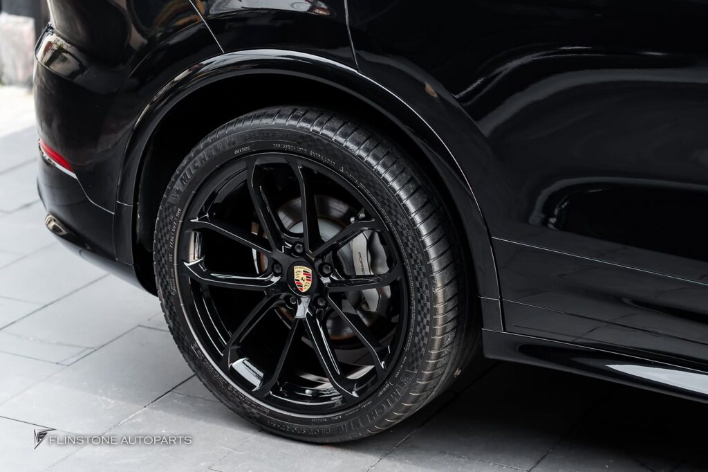 เปลี่ยน PORSCHE Cayenne 958 ปี 2012 เป็น NEW 2025 Look ด้วยชุดหน