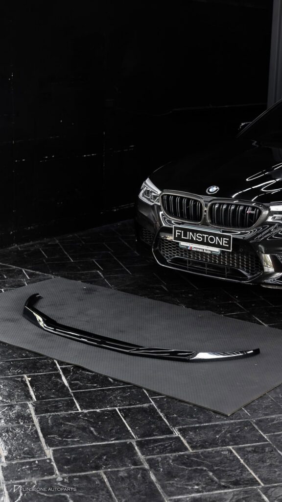 ลิ้นหน้าสีดำเงาสำหรับ BMW F90 M5