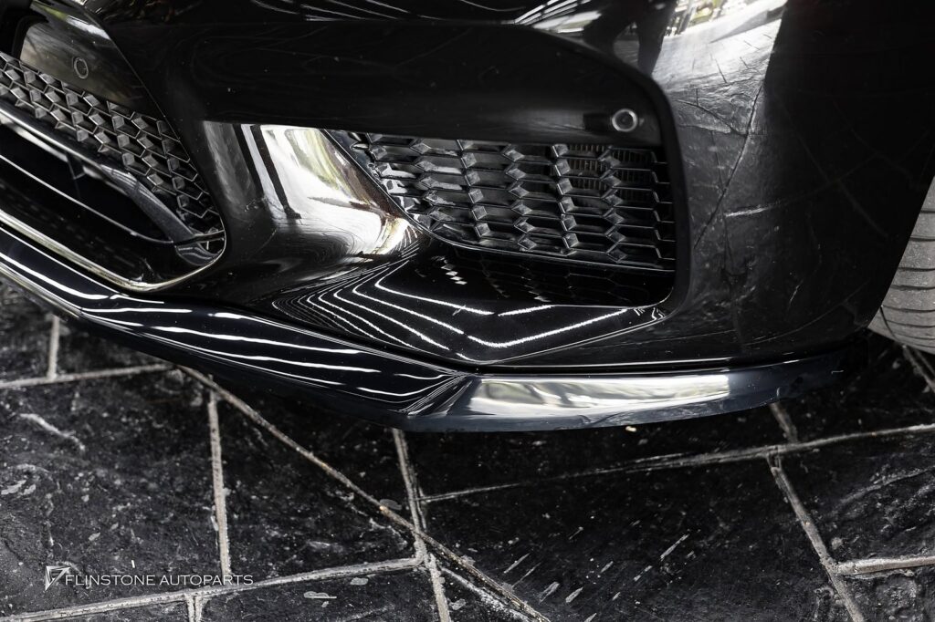 ลิ้นหน้าสีดำเงาสำหรับ BMW F90 M5