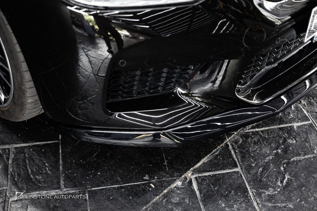 ลิ้นหน้าสีดำเงาสำหรับ BMW F90 M5