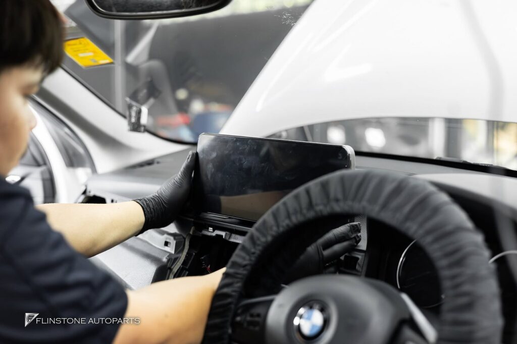 BMW X1 F48 ติดตั้ง จอ Android System พร้อม กล้องถอยหลัง ที่ช่วยใ