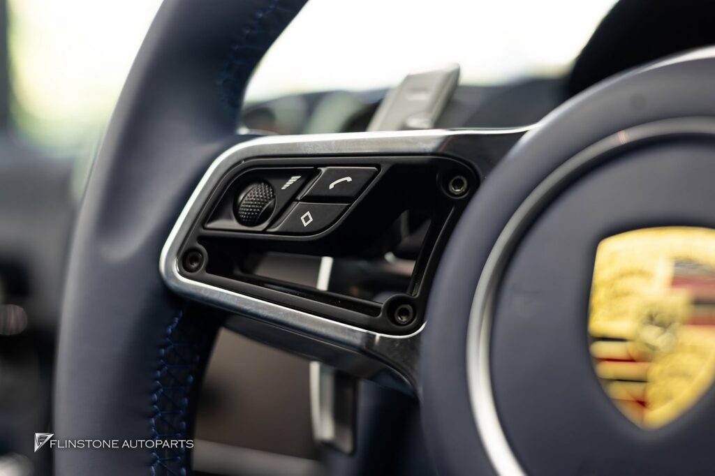 PORSCHE 981 Cayman – Boxster Custom PORSCHE Steering Wheel + Custom White Cluster