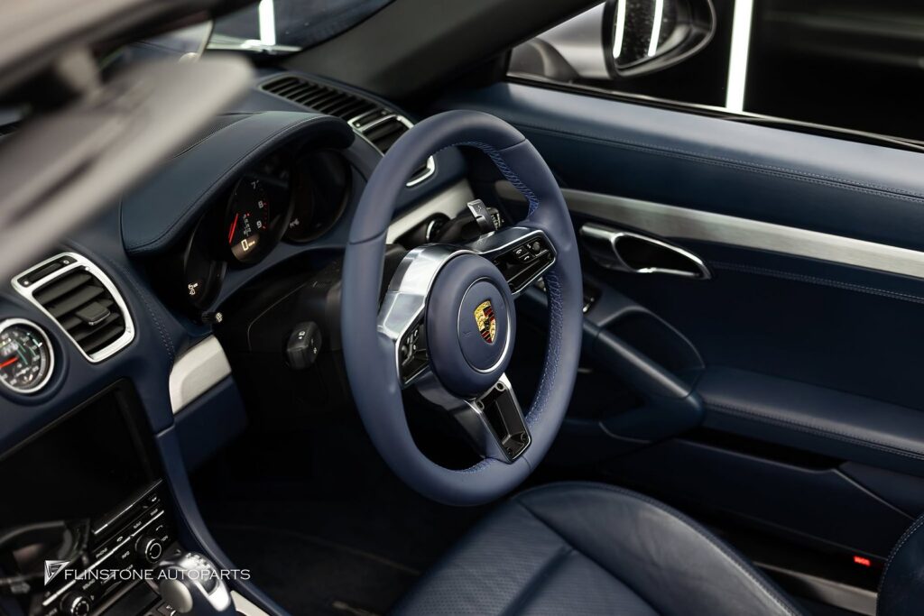 PORSCHE 981 Cayman – Boxster Custom PORSCHE Steering Wheel + Custom White Cluster