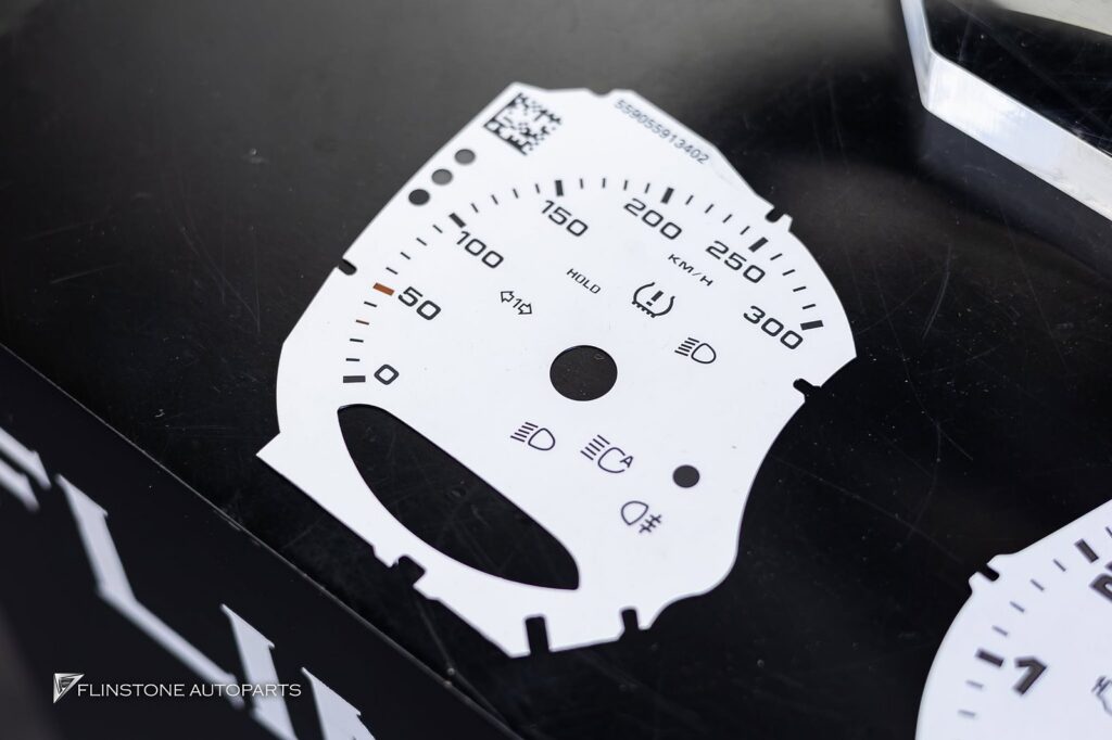 PORSCHE 981 Cayman – Boxster Custom PORSCHE Steering Wheel + Custom White Cluster