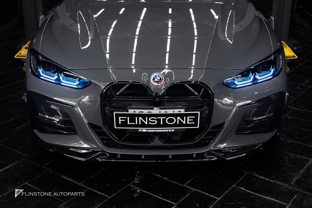 BMW G22 – G26 – G82 M4 3D Black Front Grile + 3D Black Side Skirt