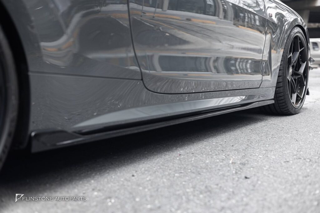 BMW G22 – G26 – G82 M4 3D Black Front Grile + 3D Black Side Skirt