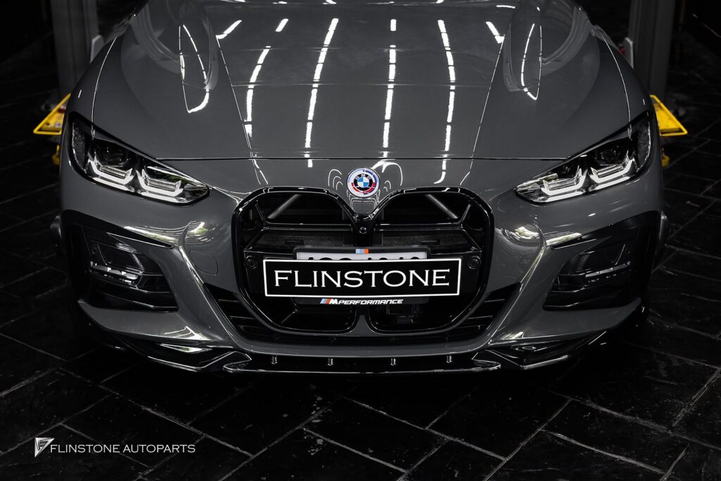 BMW G22 – G26 – G82 M4 3D Black Front Grile + 3D Black Side Skirt