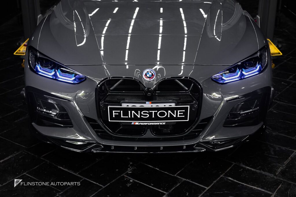 BMW G22 – G26 – G82 M4 3D Black Front Grile + 3D Black Side Skirt