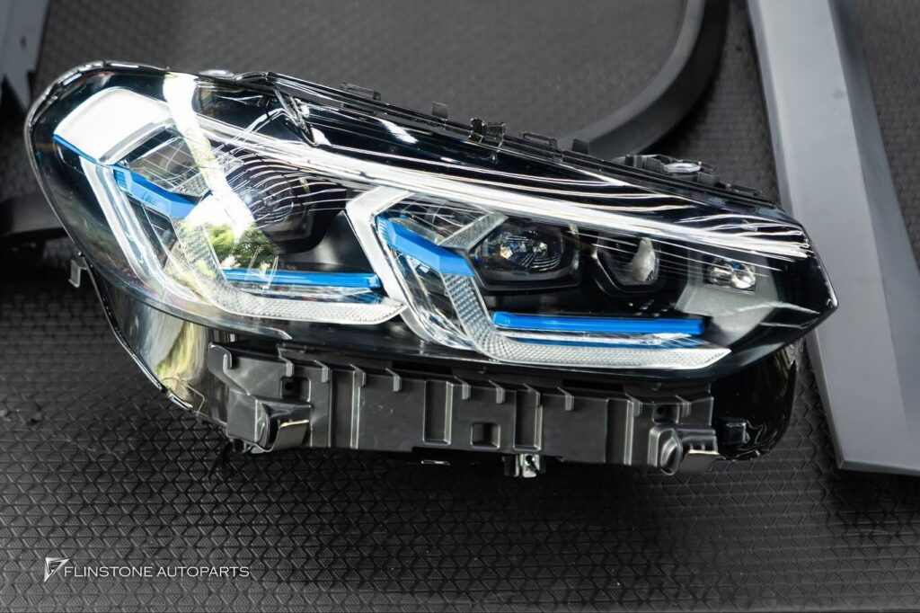 getting ready to changeBMW X3 G01 turned into F97 X3M LCI as a complete set(2025-10-18)