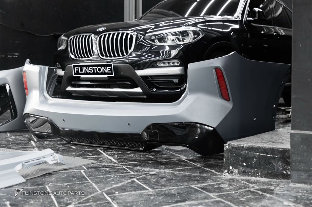 getting ready to changeBMW X3 G01 turned into F97 X3M LCI as a complete set(2025-10-18)