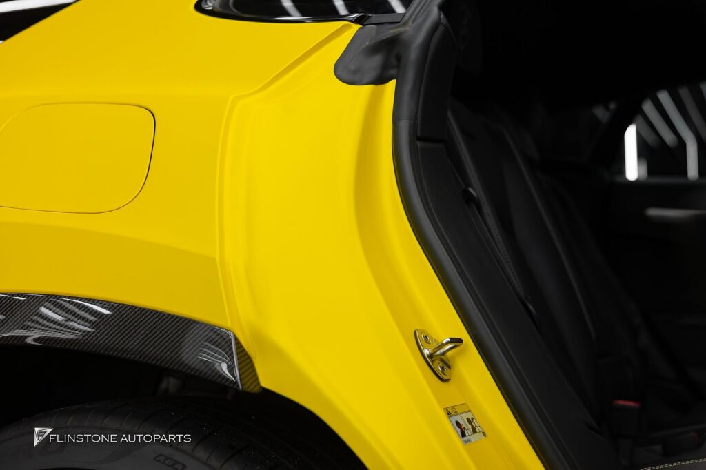 LAMBORGHINI URUS FULL WRAP ของจริงยันประตูและโครงรถ