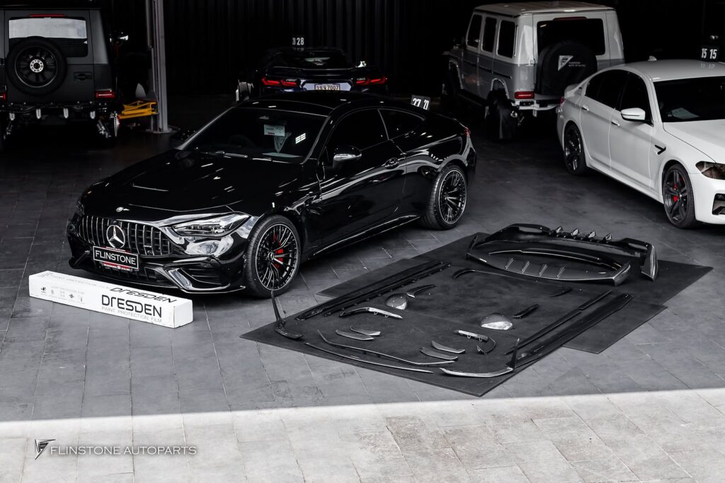Mercedes-Benz C236 CLE-Class Coupe CLE53 AMG เตรียมติดตั้งชุดแต่งรอบคัน พาร์ทคาร์บอนอะไหล่แท้