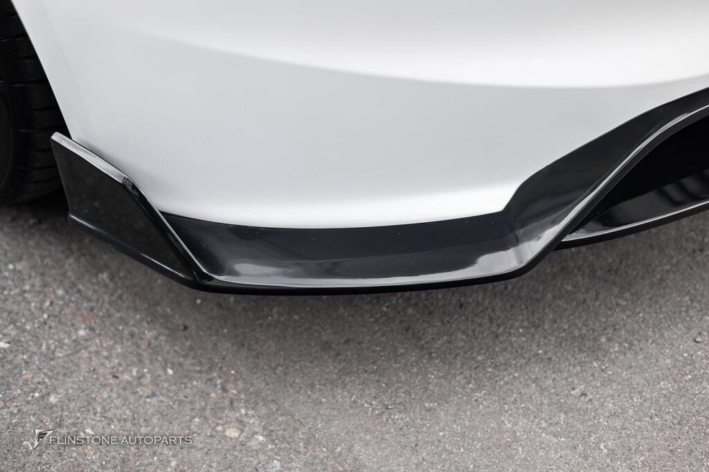 TESLA Model 3 安装正品改装套件 CMST 亮黑配弹簧，来自 EI