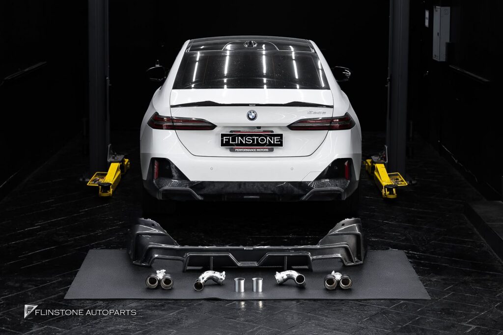 BMW i5 G60 TAKD Carbon Fiber Rear Diffuser + AK Carbon Tailpipe