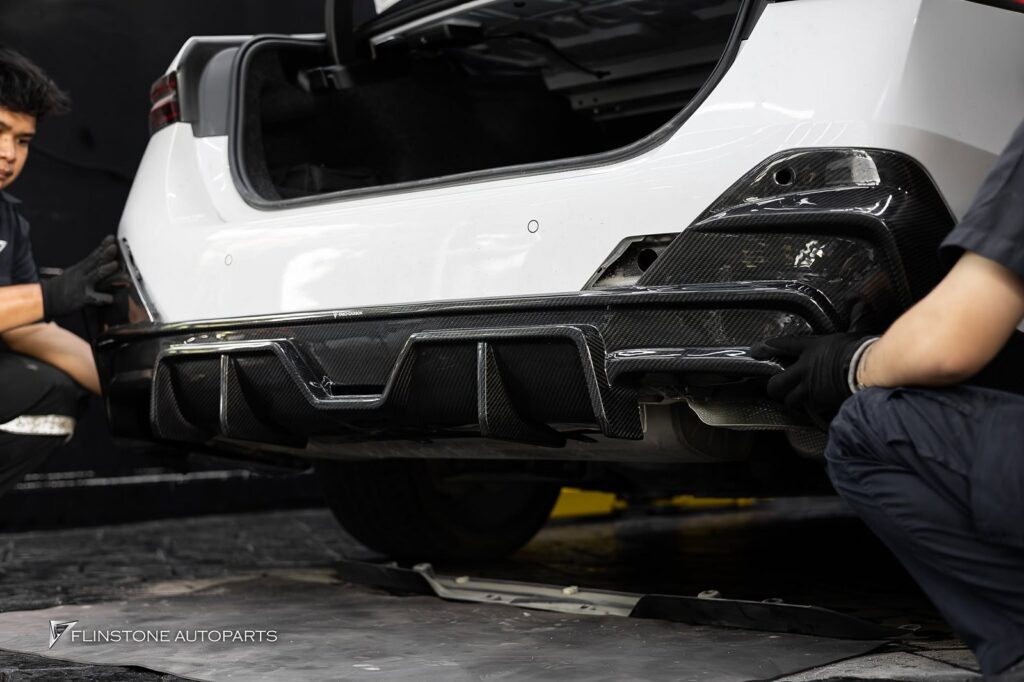 BMW i5 G60 TAKD Carbon Fiber Rear Diffuser + AK Carbon Tailpipe