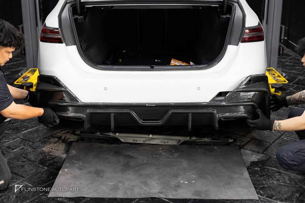 BMW i5 G60 TAKD Carbon Fiber Rear Diffuser + AK Carbon Tailpipe