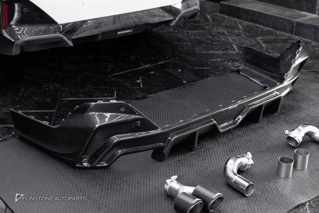 BMW i5 G60 TAKD Carbon Fiber Rear Diffuser + AK Carbon Tailpipe