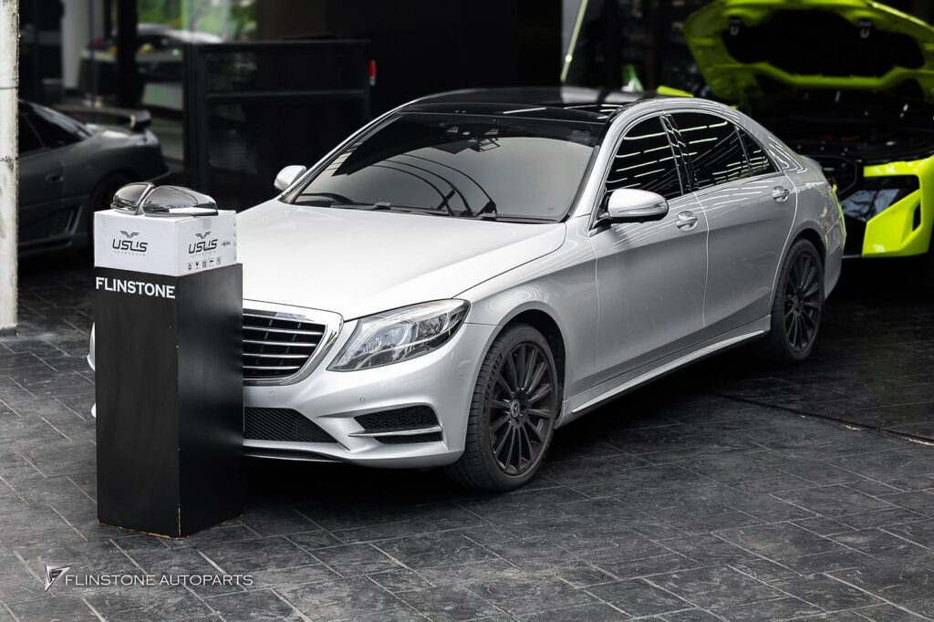 Mercedes-Benz W222 S-Class USUS Autoclave Carbon Side Mirror