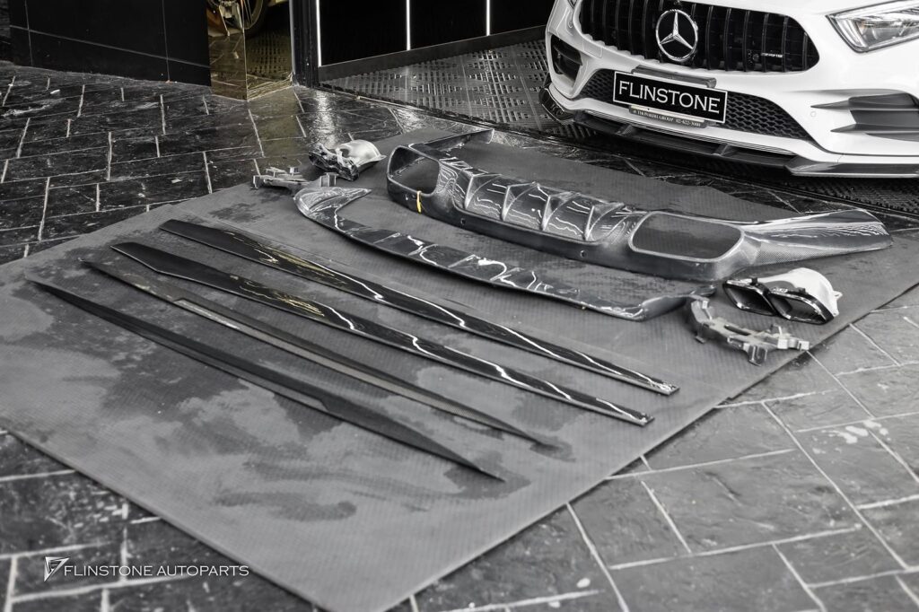 Mercedes-Benz C257 CLS-Class Coupe GTs Carbon Fiber Side Skirt Cover + LB Carbon Fiber Side