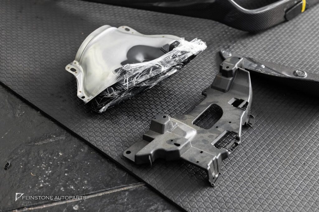 Mercedes-Benz C257 CLS-Class Coupe GTs Carbon Fiber Side Skirt Cover + LB Carbon Fiber Side