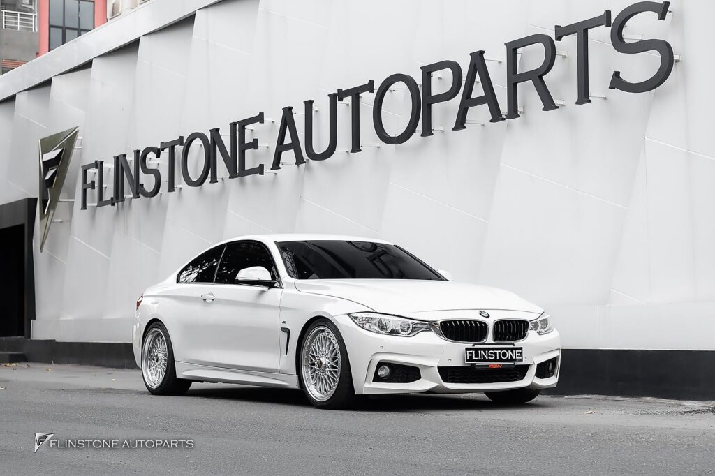 F32-F33-F36 BMW 4 Series เปลี่ยนลุคท้ายรถให้ดูโมเดิร์นและดุดันด้วยไฟท้าย OLED สำหรับ BMW