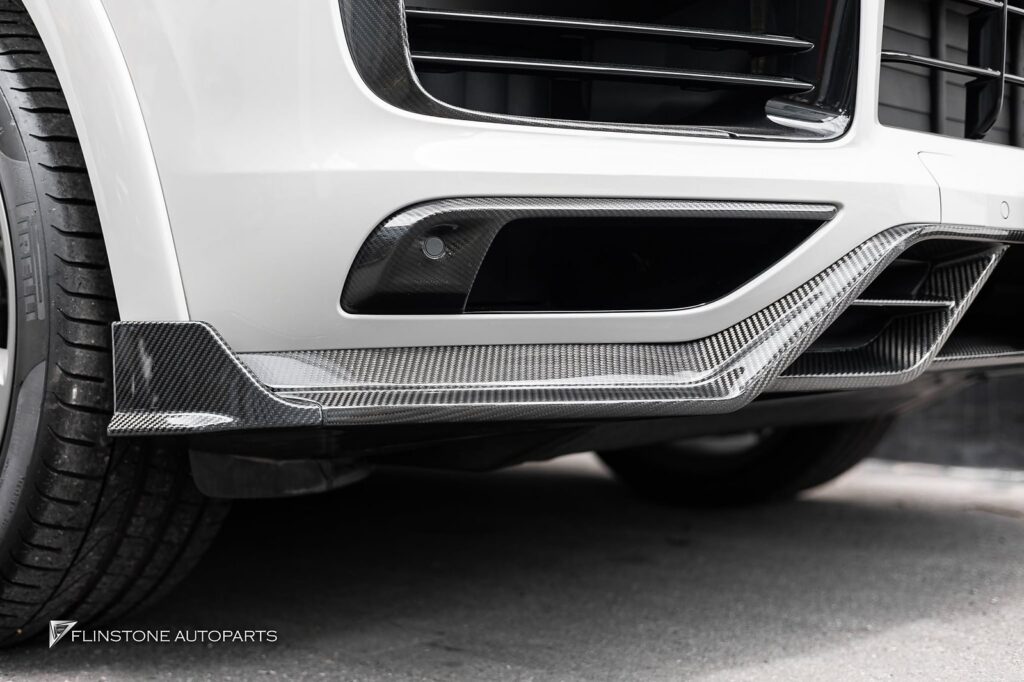 PORSCHE Cayenne ติดตั้งลิ้นหน้าคาร์บอน USUS Autoclave V
