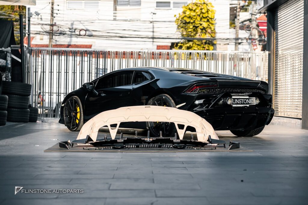 LAMBORGHINI Huracan LP610-4 rear bumper kit upgraded to the model EVO