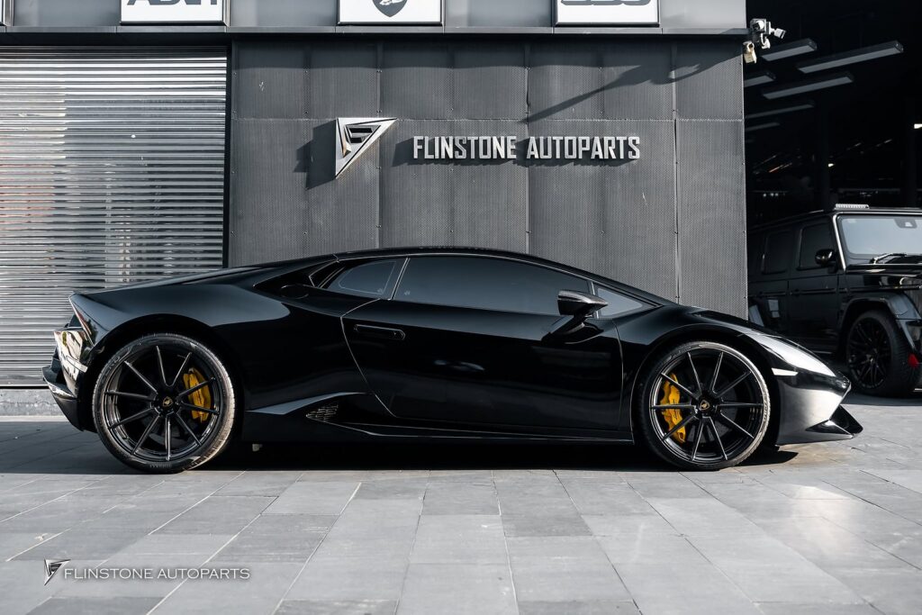 LAMBORGHINI Huracan LP610-4 rear bumper kit upgraded to the model EVO