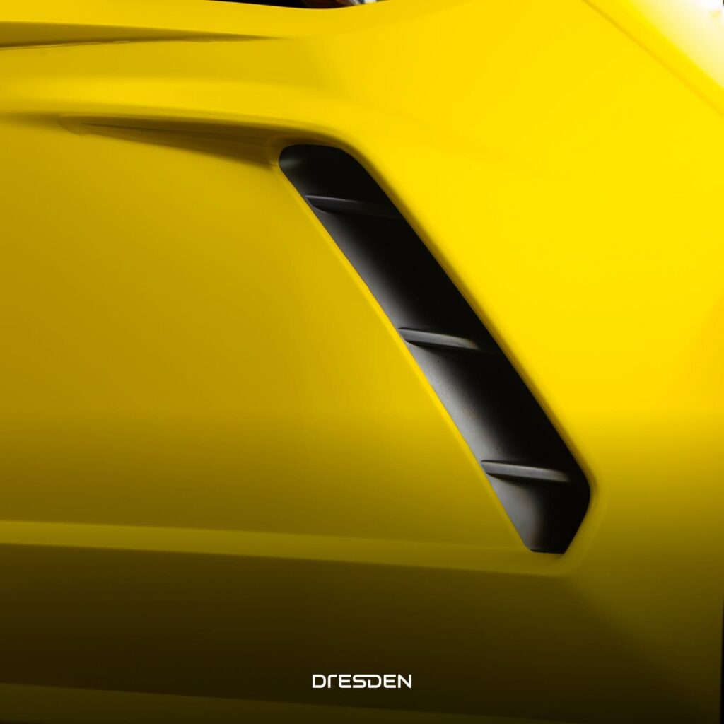 LAMBORGHINI URUS Unleash the Matt Yellow Beast
