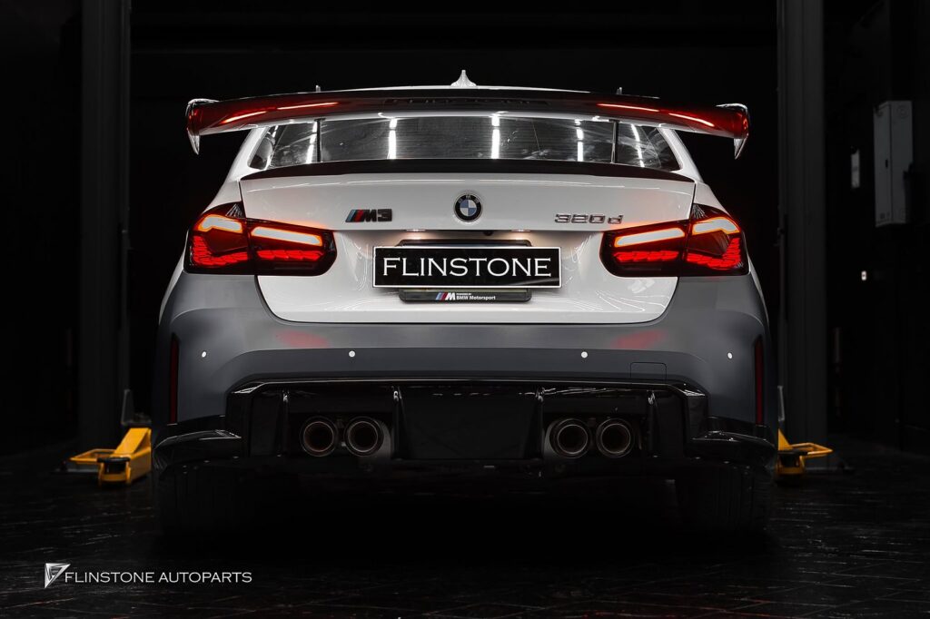 ประกอบเรียบร้อยสำหรับ BMW F30 Series 3 ที่เปลี่ยนโฉมเป็น G80 M3