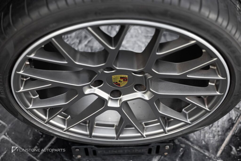 PORSCHE 992 2025+ Genuine RS Spyder Alloy Wheel