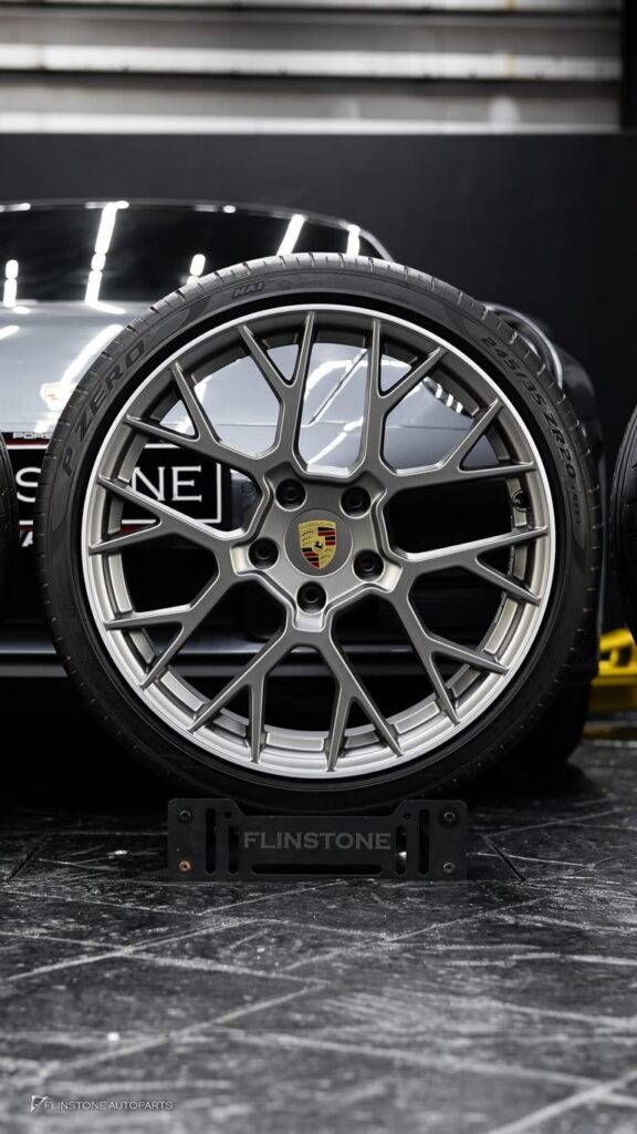 PORSCHE 992 2025+ Genuine RS Spyder Alloy Wheel