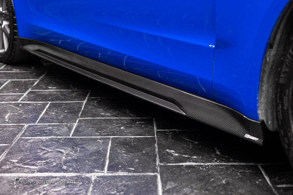 PORSCHE 976 Panamera เกรดสูงสุด: เป็นงานคาร์บอนที่ผ่านกระบวนการผลิตด้วยความร้อนและแรง