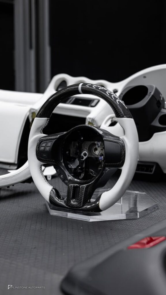 UPGRADE INTERIOR MISUBISHI 3000GT เปลี่ยนสีภายในให้ดูสดใหม่ยิ่งขึ้นทูโทนขาว-ดำ