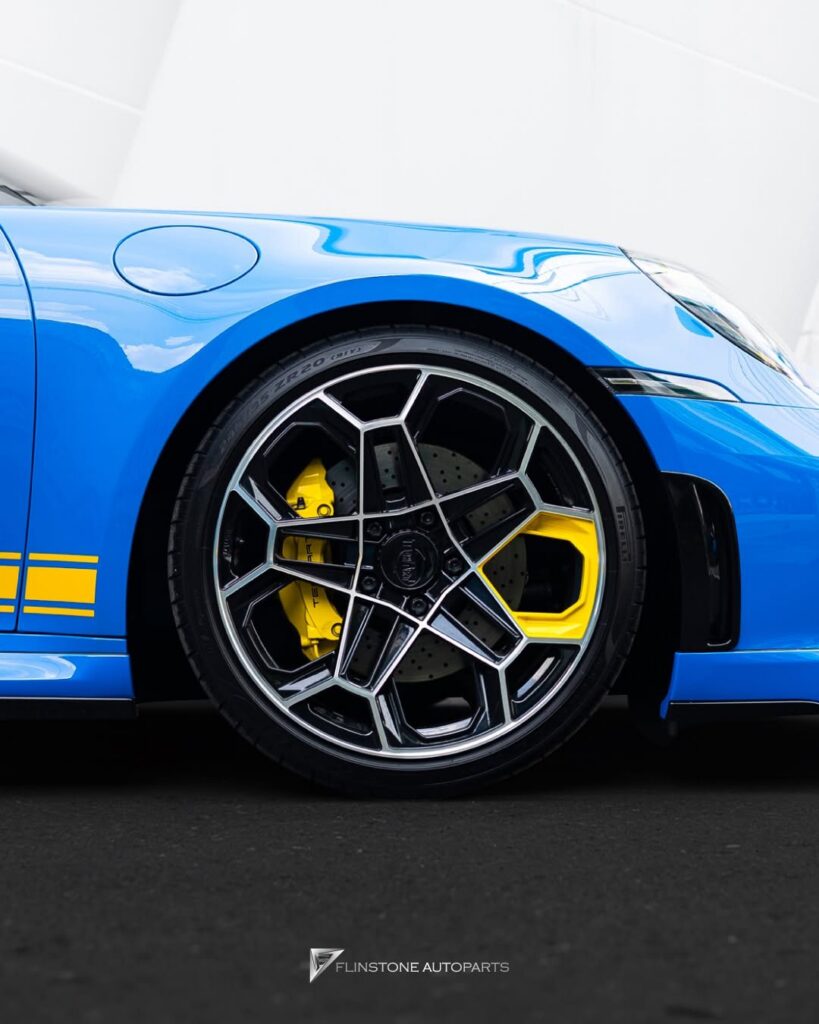 PORSCHE 992 2025+ Defining Agility