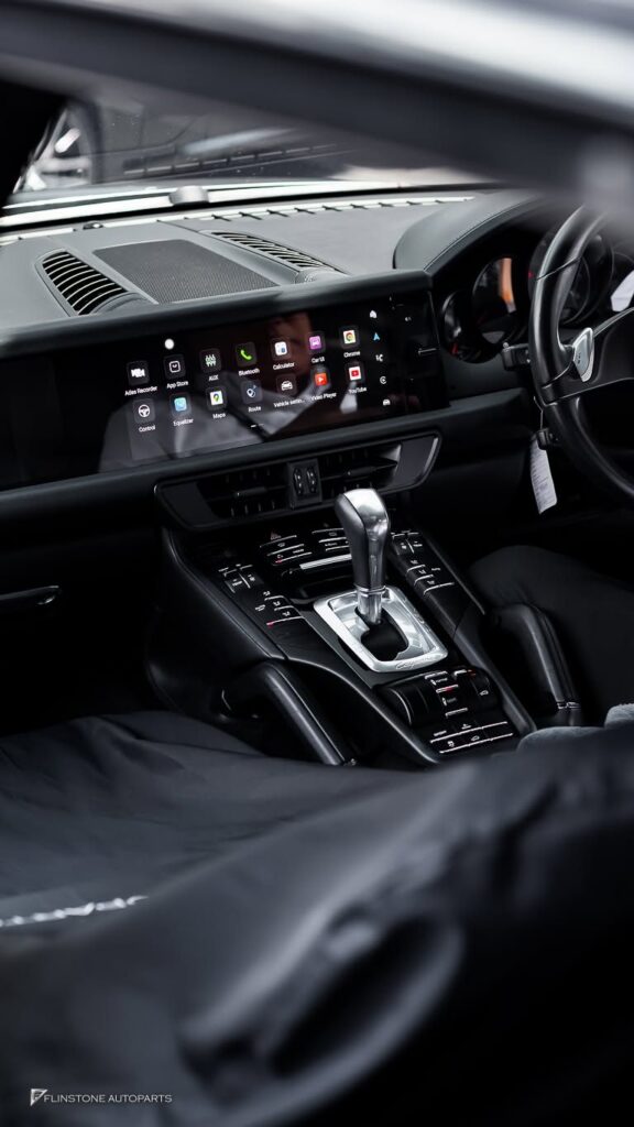 PORSCHE Cayenne 958 big full-view screen Touch Screen: sharp screen beautiful easy to use with