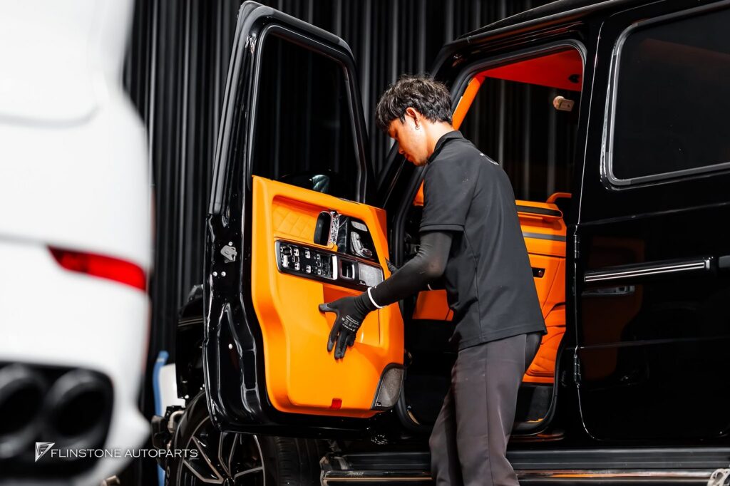 Mercedes-Benz W464 G-Class Unmistakably Bold