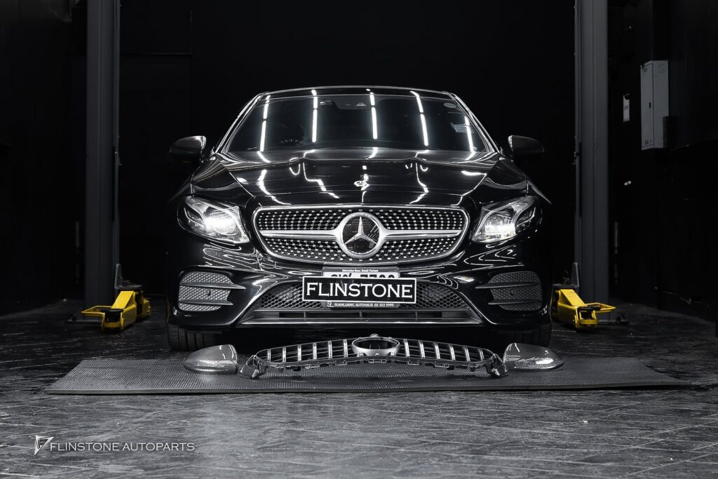 Mercedes-Benz C238 E-Class Coupe GT Panamericana Front Grille + Carbon Fiber Side Mirror