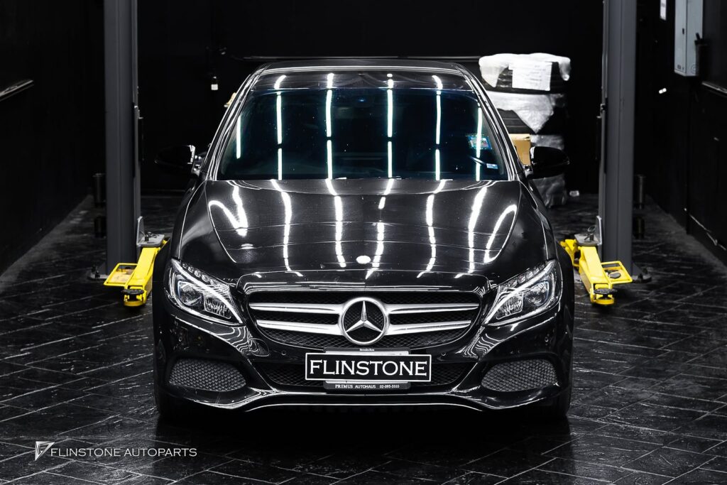 Mercedes-Benz W205-C205 C-Class missing a big full-view screen 12.3 inch + RAM 8 GB + ROM 256 GB (fast powerful