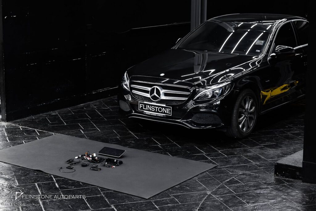 Mercedes-Benz W205-C205 C-Class missing a big full-view screen 12.3 inch + RAM 8 GB + ROM 256 GB (fast powerful