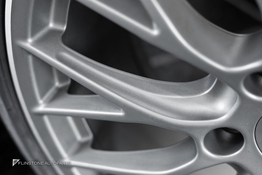 PORSCHE 991.1 – 991.2 Genuine RS Spyder Wheel with Tyre