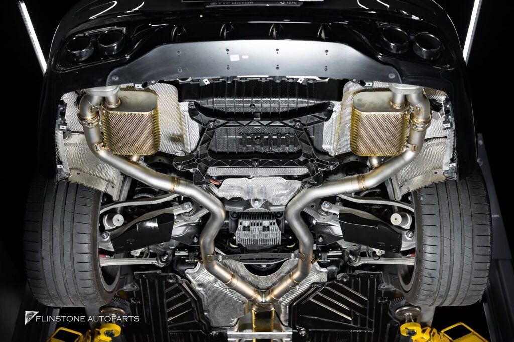 Mercedes-Benz C236 CLE-Class Coupe เต็มระบบชุดท่อ IPE ที่มาพร้อม Downpipe