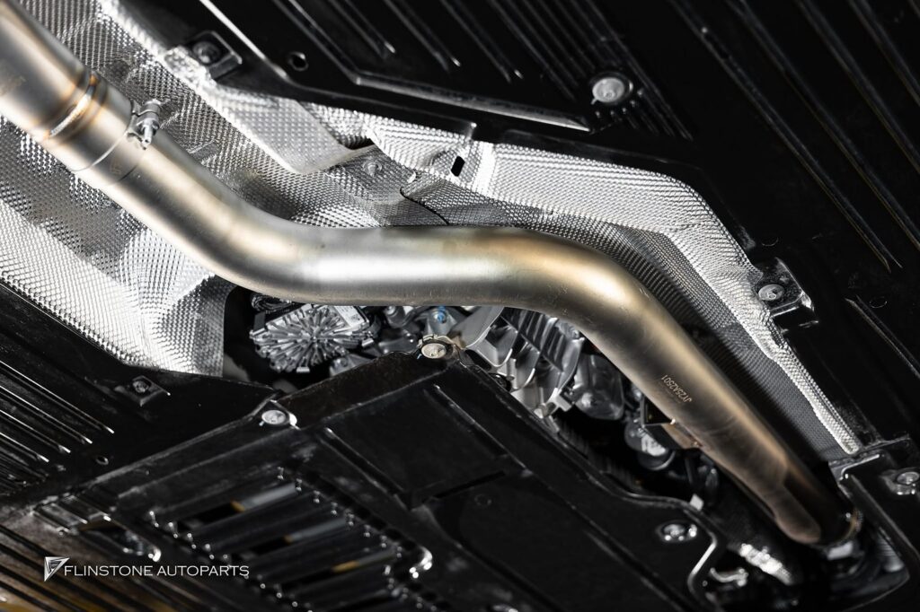Mercedes-Benz C236 CLE-Class Coupe เต็มระบบชุดท่อ IPE ที่มาพร้อม Downpipe