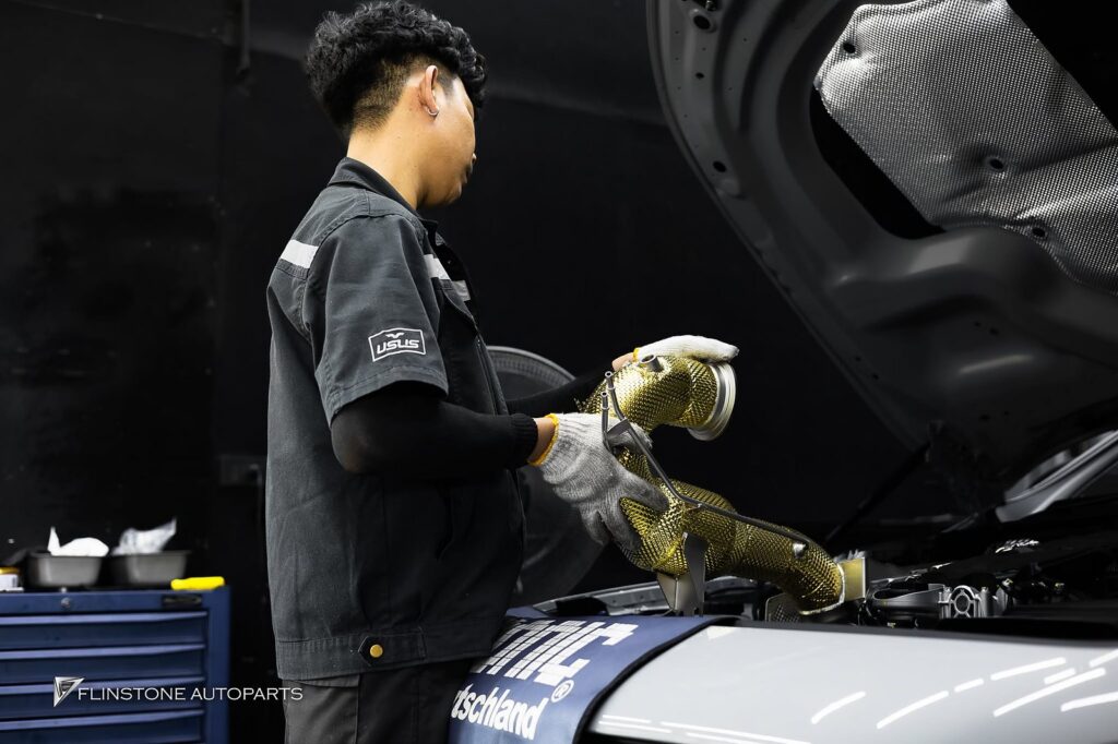Mercedes-Benz C236 CLE-Class Coupe เต็มระบบชุดท่อ IPE ที่มาพร้อม Downpipe