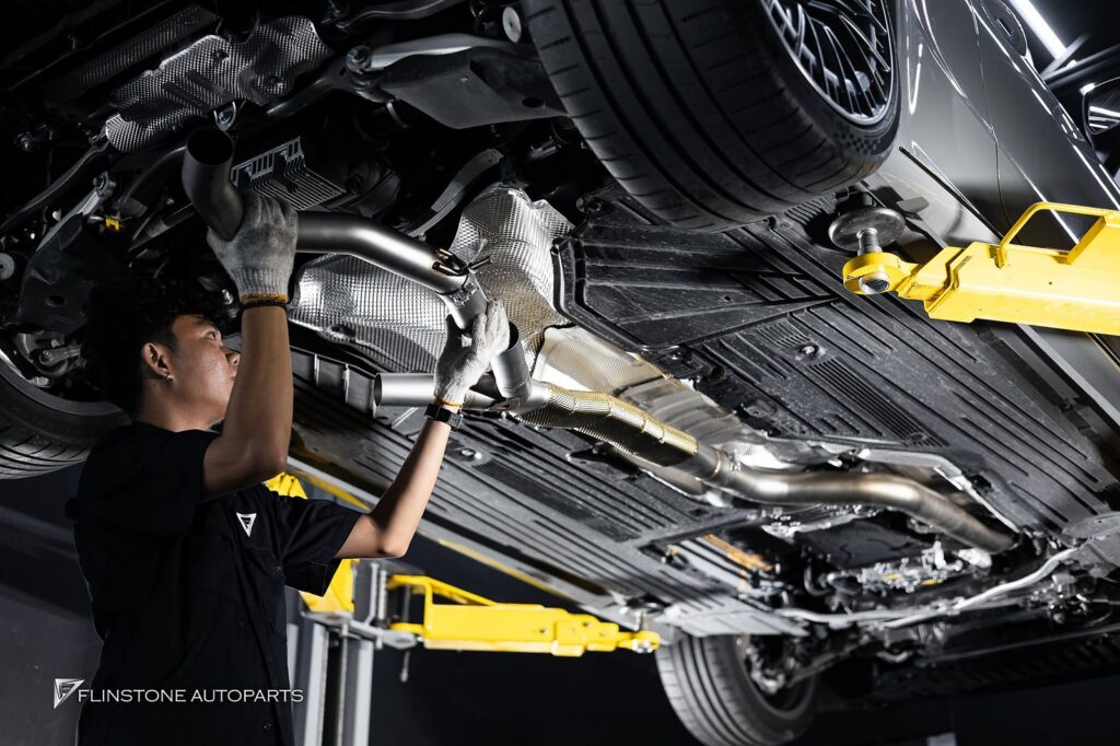 Mercedes-Benz C236 CLE-Class Coupe เต็มระบบชุดท่อ IPE ที่มาพร้อม Downpipe