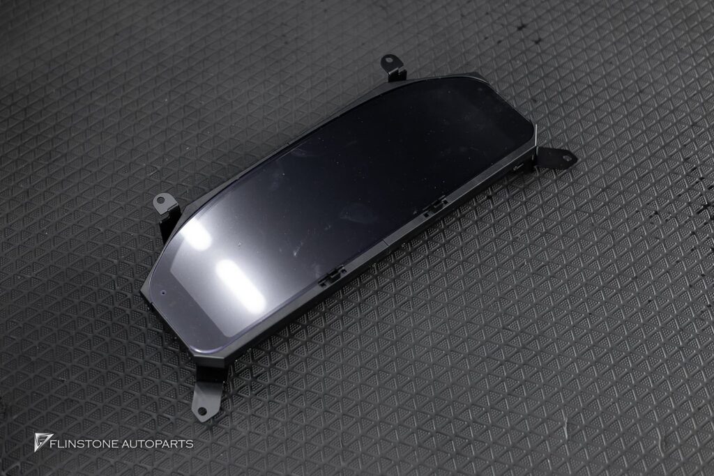 Mercedes-Benz W207 E-Class Coupe Custom Carbon Fiber Steering Wheel