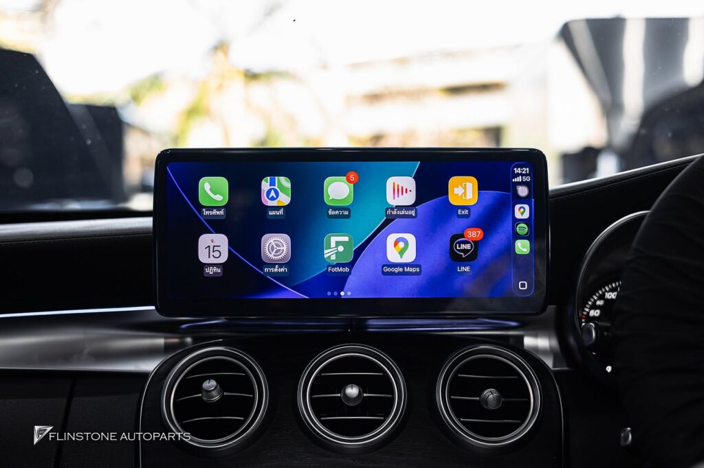 Mercedes-Benz อัปเกรดความล้ำให้ W205 C-Class กับชุดจอ Android ตัวท็อปที่สุดในช
