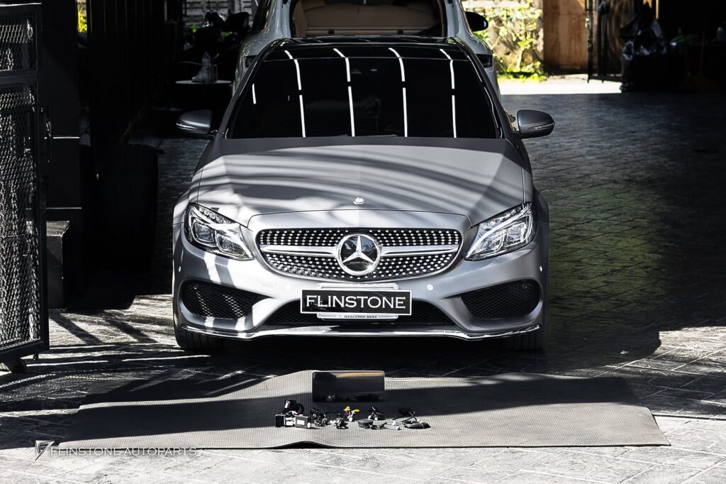 Mercedes-Benz cutting-edge upgrade for W205 C-Class with the screen set Android the top spec